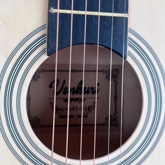 初心者用アコースティックギター　の画像