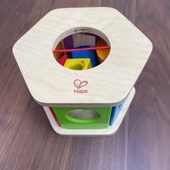 Hape 型はめパズルの画像