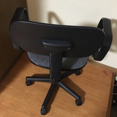 オフィスチェアの画像