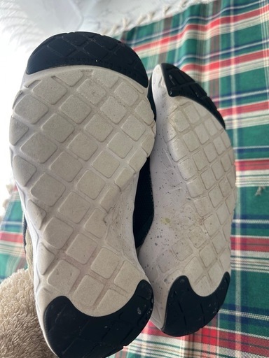 クッション性のあるキルティングデザインのNIKE ACGスリッポン