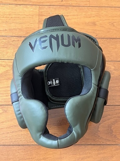 【VENUM】ヘッドギア –カーキ/ブラック【美品】