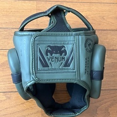 【VENUM】ヘッドギア –カーキ/ブラック【美品】の画像