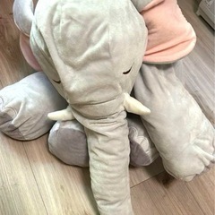 くったりゾウさんぬいぐるみの画像