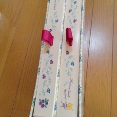 小物2段引き出し　ボール紙製　ミツバチマンガ柄　アクセサリー入れ　お菓子入れ書類等にもの画像