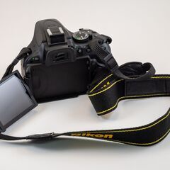 美品 Nikon D5200 24.1MP Digital SLR Camera - デジタル一眼 Black (Body Only) 2416 Shutter Countの画像