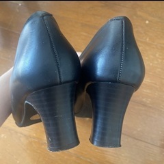 プレオバレンチノ パンプス 22.5の画像