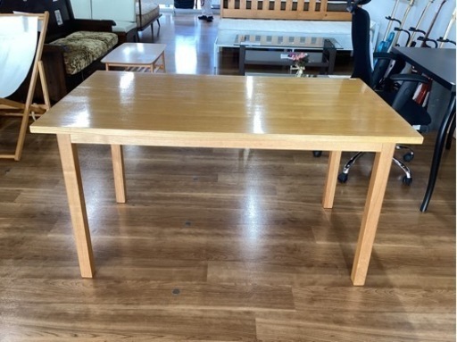 ダイニングテーブル【町田市再生家具】243233