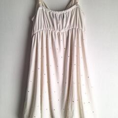 CECIL McBeeの服の画像