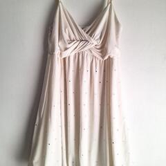 CECIL McBeeの服の画像