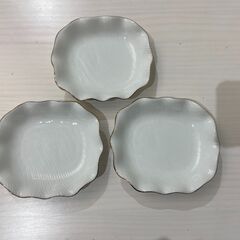 【最終値引き価格】昭和レトロ皿セットの画像