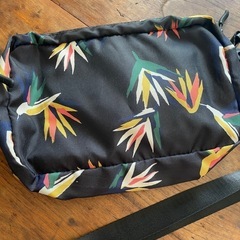 KiU ショルダーバッグの画像