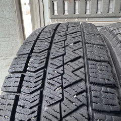バリ山　BRIDGESTONE ブリヂストン　ブリジストン　VRX2 155/65R14 スタッドレス　タイヤ　2017年製 14インチの画像