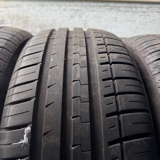 バリ山　PIRELLI P7 evo 215/55R17 夏タイヤ　2022年製　17インチ