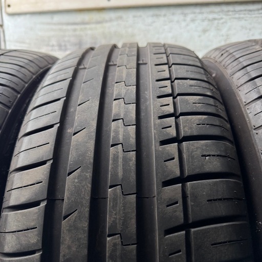 バリ山　PIRELLI P7 evo 215/55R17 夏タイヤ　2022年製　17インチ