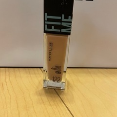 定価 1,969円↪︎メイベリン　FITME ファンデーション　122