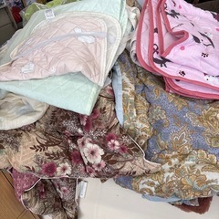 掛け布団、シーツ、布団パッド等