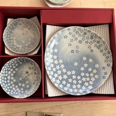 食器の画像