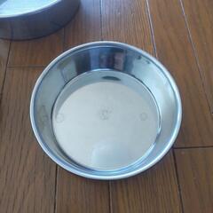 ペット用ご飯入れの画像