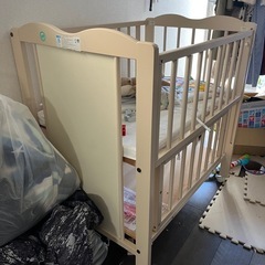 ベビーベッド
