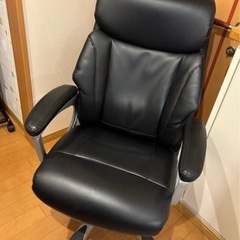 ニトリ　ワークチェア　エステン MC BLACK
