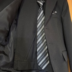 フォーマルスーツ　キッズ140の画像