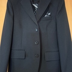 フォーマルスーツ　キッズ140の画像