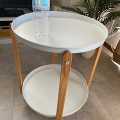 サイドテーブル　汚れありの画像