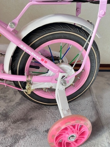 女の子の自転車