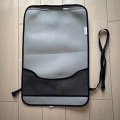 【お譲り先決定】車　シートカバー　キックガード　ティッシュケースなど　の画像