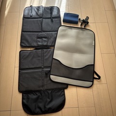 【お譲り先決定】車　シートカバー　キックガード　ティッシュケースなど　の画像