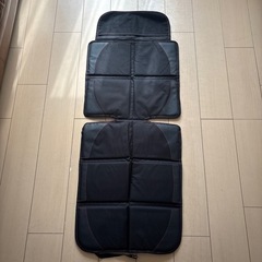 【お譲り先決定】車　シートカバー　キックガード　ティッシュケースなど　の画像