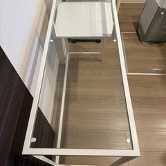 【IKEA】コンピューターテーブルの画像