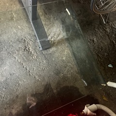 おしゃれ　透明テーブル　ガラステーブルの画像