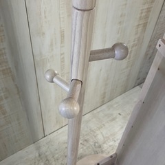 ⭐️鏡　全身　木製　スタンドミラー　回転式　ハンガーラック　小物　カバン　帽子　玄関　リビングの画像