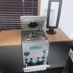 サンヨー　CD カセット　ラジオ　デッキ
の画像