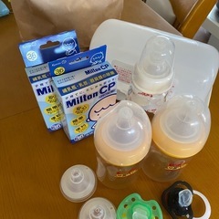 哺乳瓶などまとめて