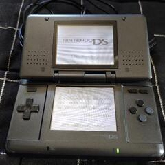 ニンテンドーDS 本体の画像