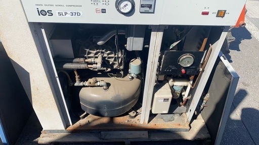 IWATAコンプレッサー　SLP-37D