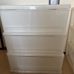 衣装ケースの画像