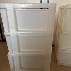 衣装ケースの画像