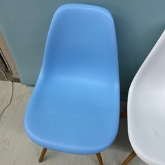 ⑤イス　1脚 水色の画像