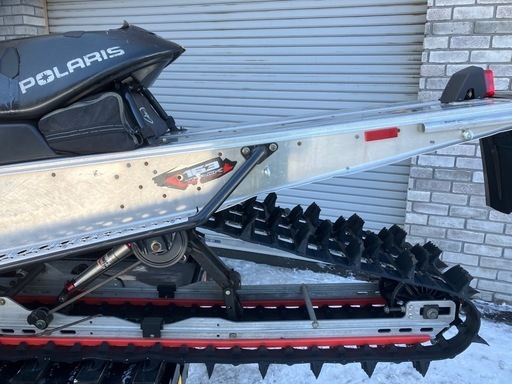 スノーモービル　ポラリス800