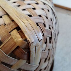 古い竹籠 竹かご カゴ ヴィンテージ バスケット 小物入れ 古民具 古道具 レトロ　/TJ-2336 2F南の画像
