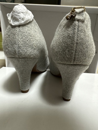 半額以下！【新品未使用】ハイヒールパンプス　グレー系　24cm