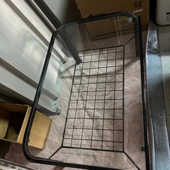 ガラステーブル小
の画像
