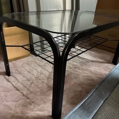 ガラステーブル小
の画像