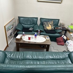 テーブルを引き取っていただける方！