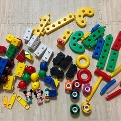【再・値下げ】赤ちゃん／低月齢むけ、カラフルなブロックセット