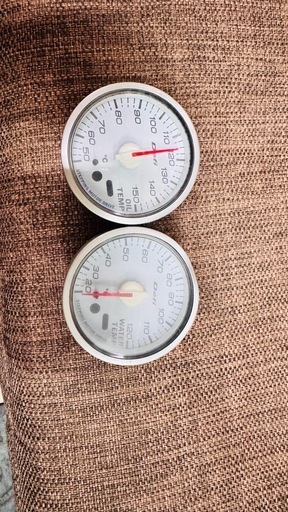 値下げしました‼️Defiリンクホワイト油温水温メーター ￥20000〜￥16000〜￥14000