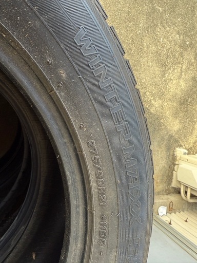 ⭐︎値下げ⭐︎【DUNLOP】スタッドレスタイヤ　275/50R21　4本　